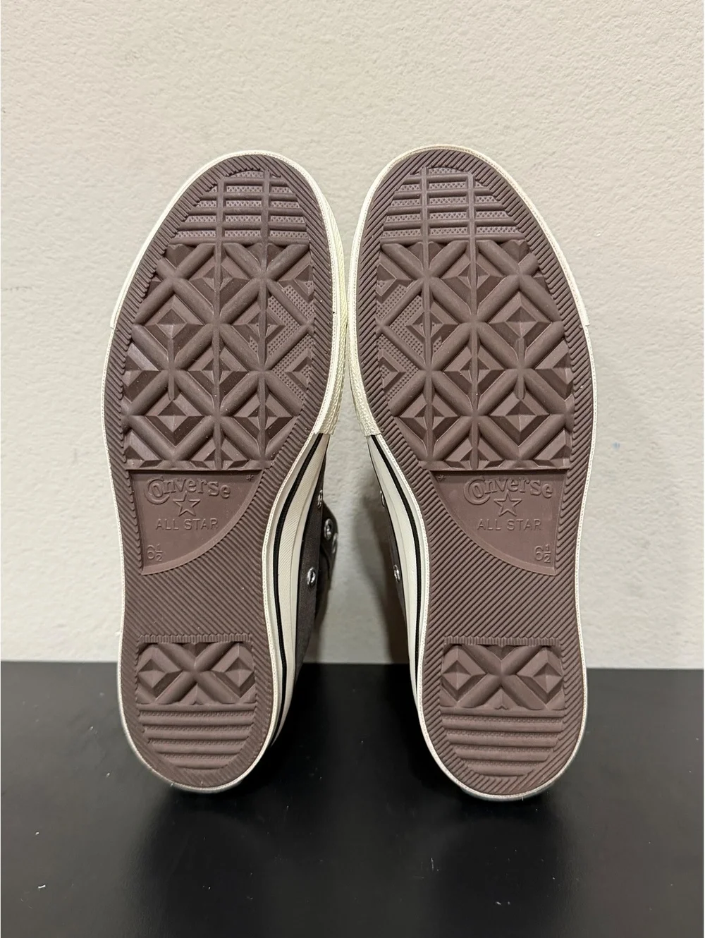 Size 8.5 - Converse Women’s Chuck 70 Leather Overlay High “Engine Smoke”